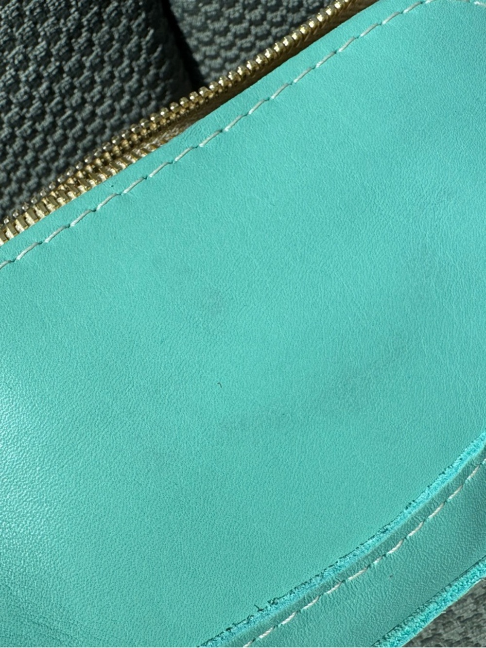 Portland Leather Mint Green Leather Zip Cosmetic Pouch - Picture 4 of 5